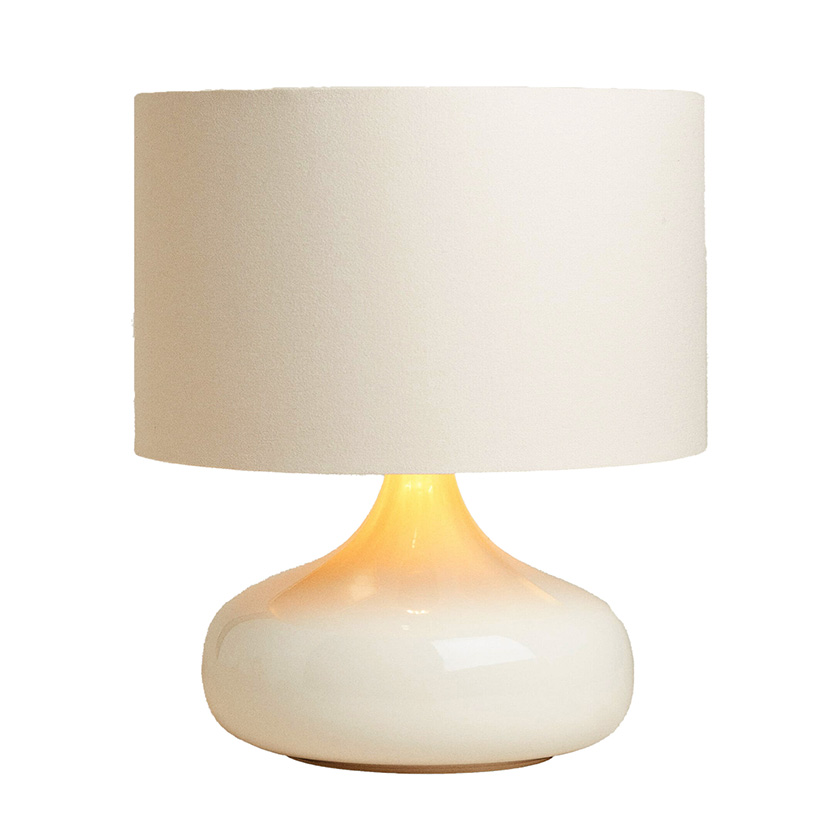 Φωτιστικό με στρογγυλεμένη κεραμική βάση 