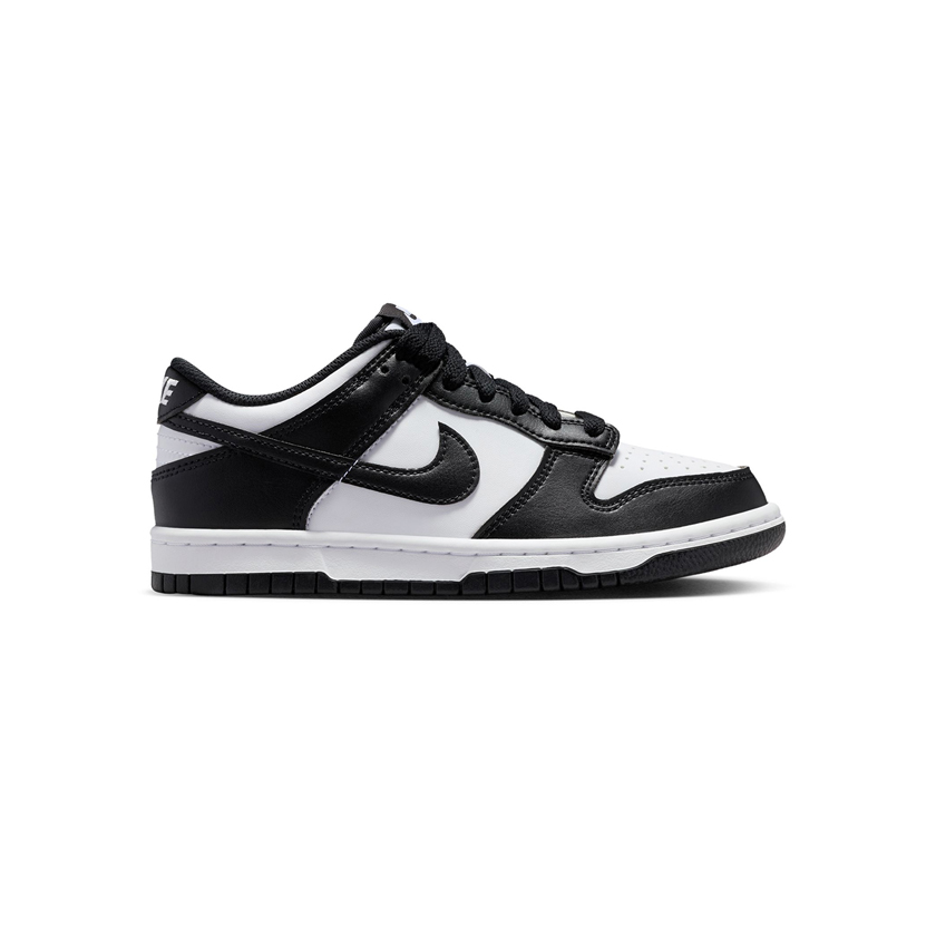 Black & White Dunk Low sneakers, Nike